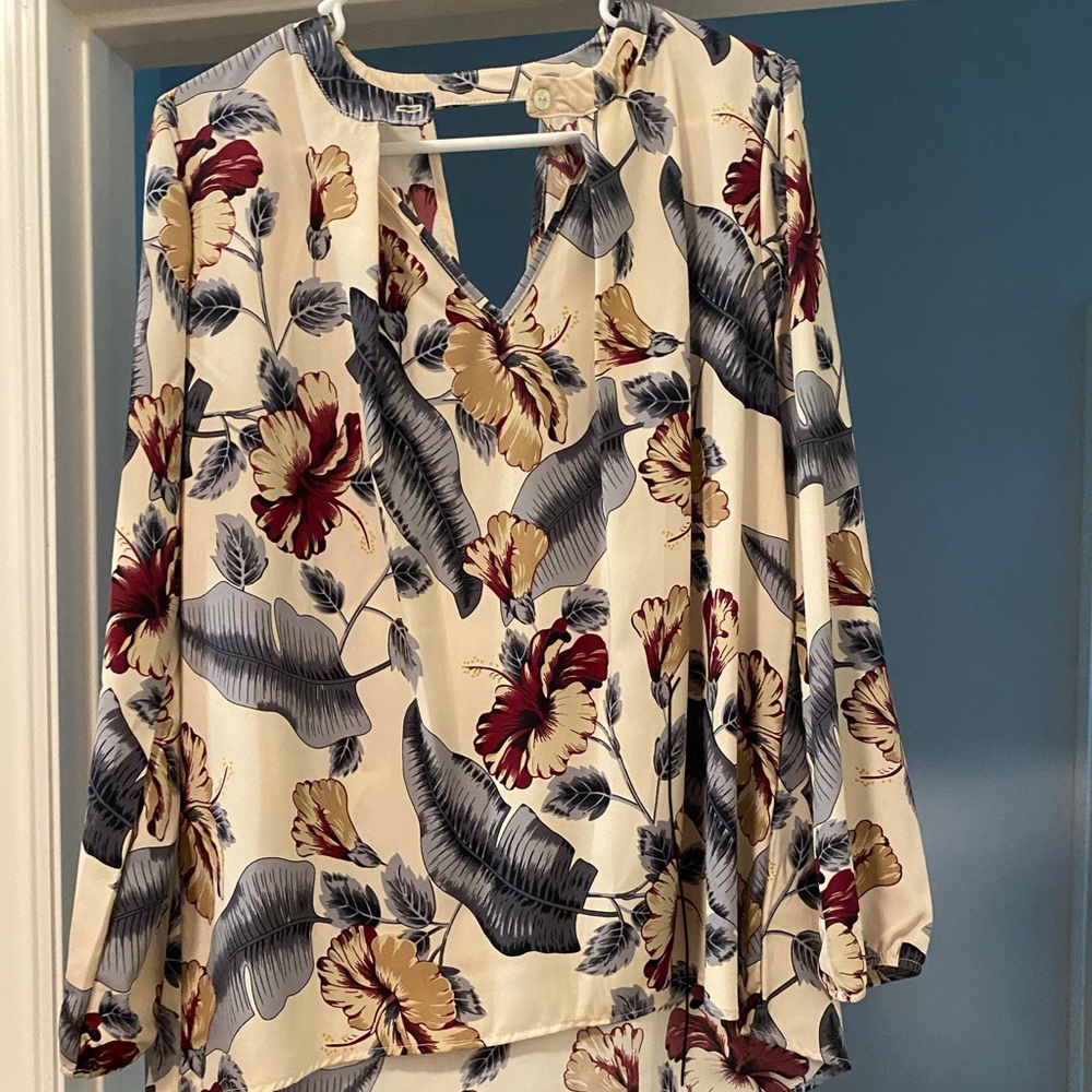 Women’s Blouse